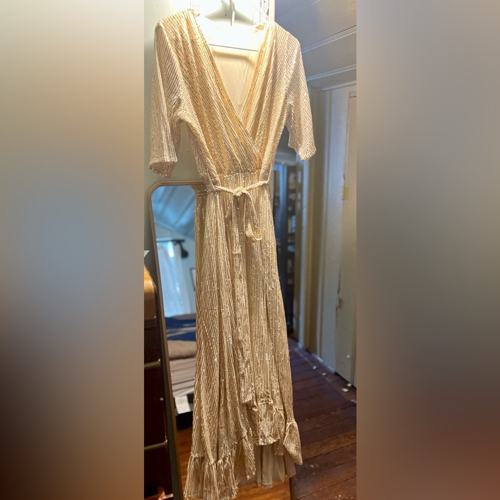 Gold - New, Never Worn - Solid Color Sequined V-neck Waist Tie Loose Maxi Dress